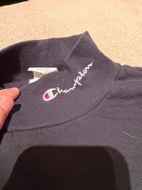 Champion Mock Neck Long Sleeve Shirt with Embroidered Logo Sz XL